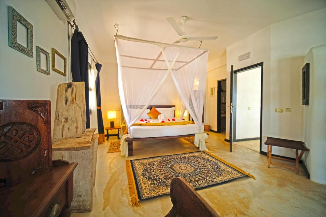 Pongwe Bay Resort Екстер'єр фото