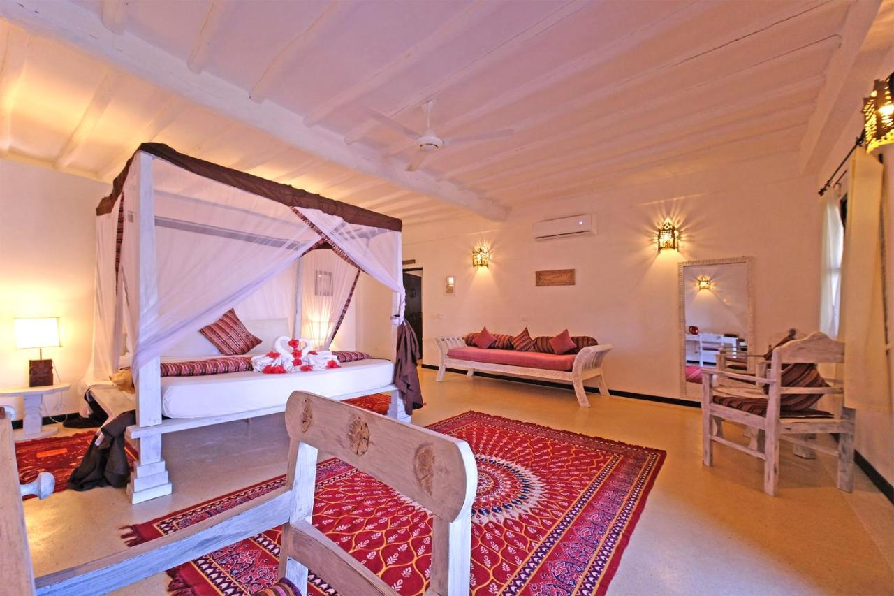 Pongwe Bay Resort Екстер'єр фото