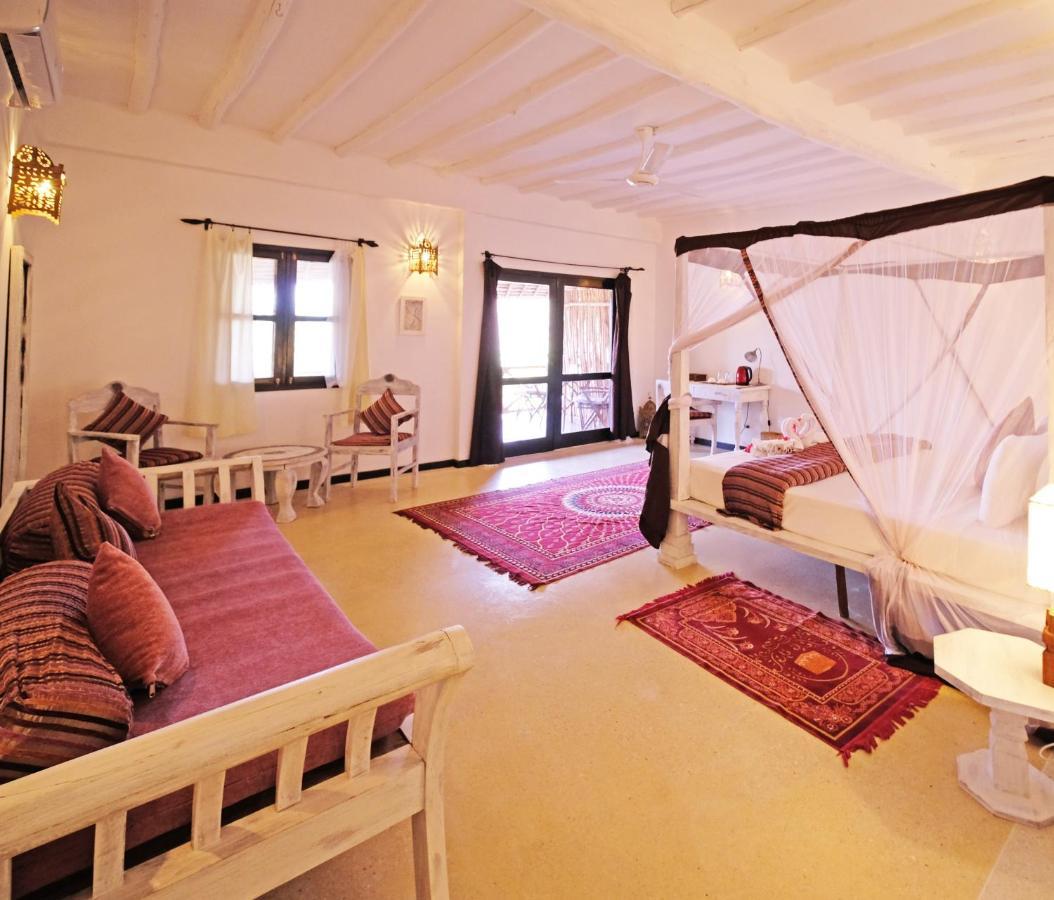 Pongwe Bay Resort Екстер'єр фото