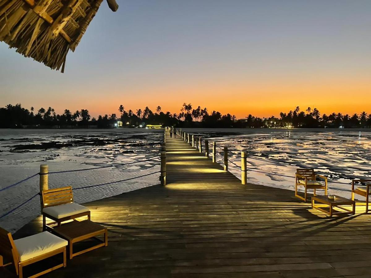 Pongwe Bay Resort Екстер'єр фото