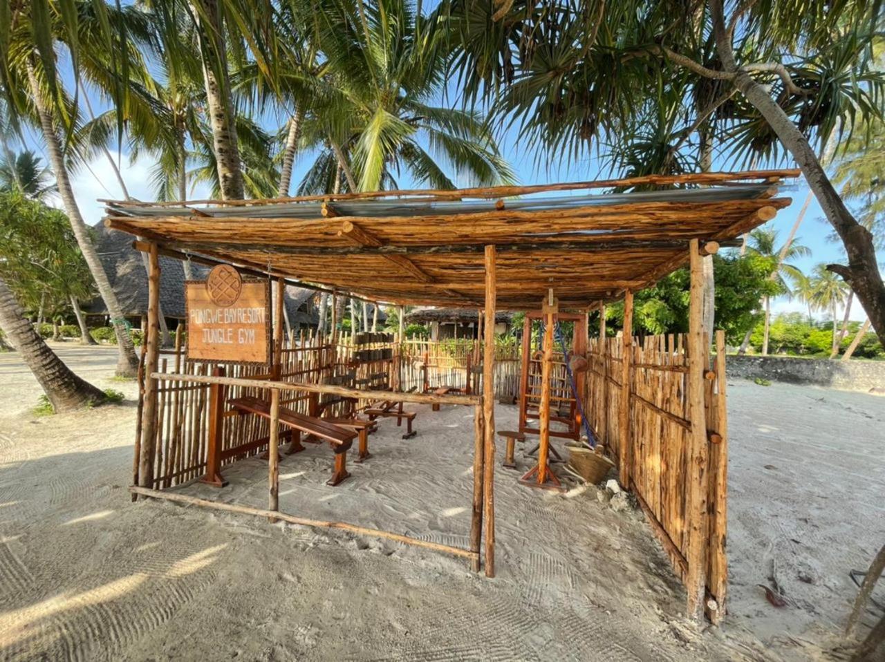 Pongwe Bay Resort Екстер'єр фото