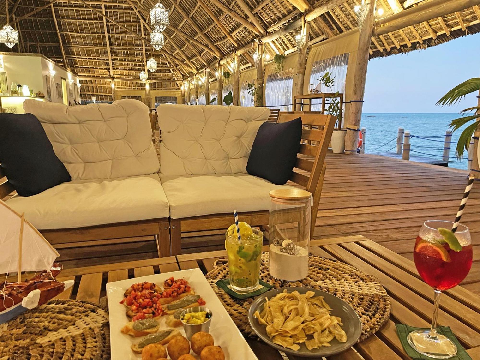 Pongwe Bay Resort Екстер'єр фото