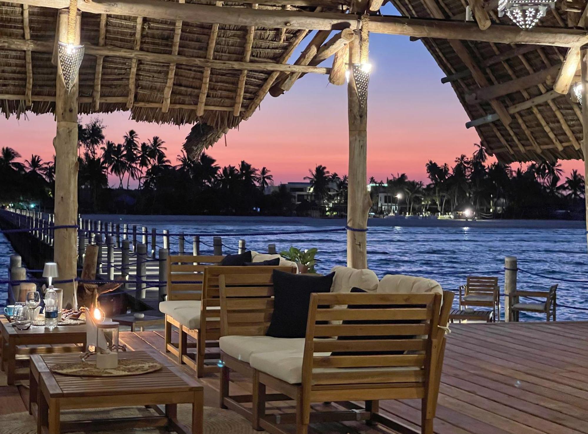 Pongwe Bay Resort Екстер'єр фото