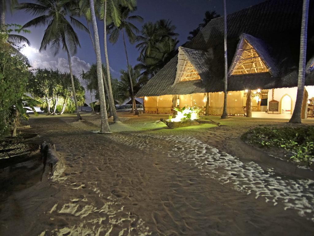 Pongwe Bay Resort Екстер'єр фото
