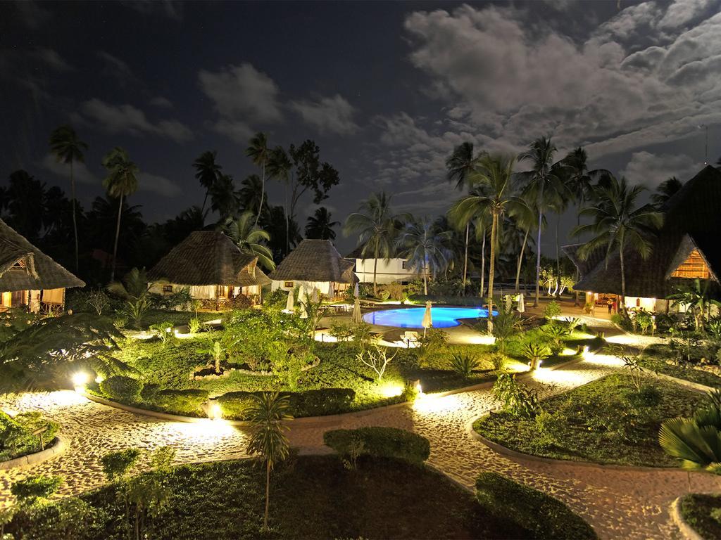 Pongwe Bay Resort Екстер'єр фото