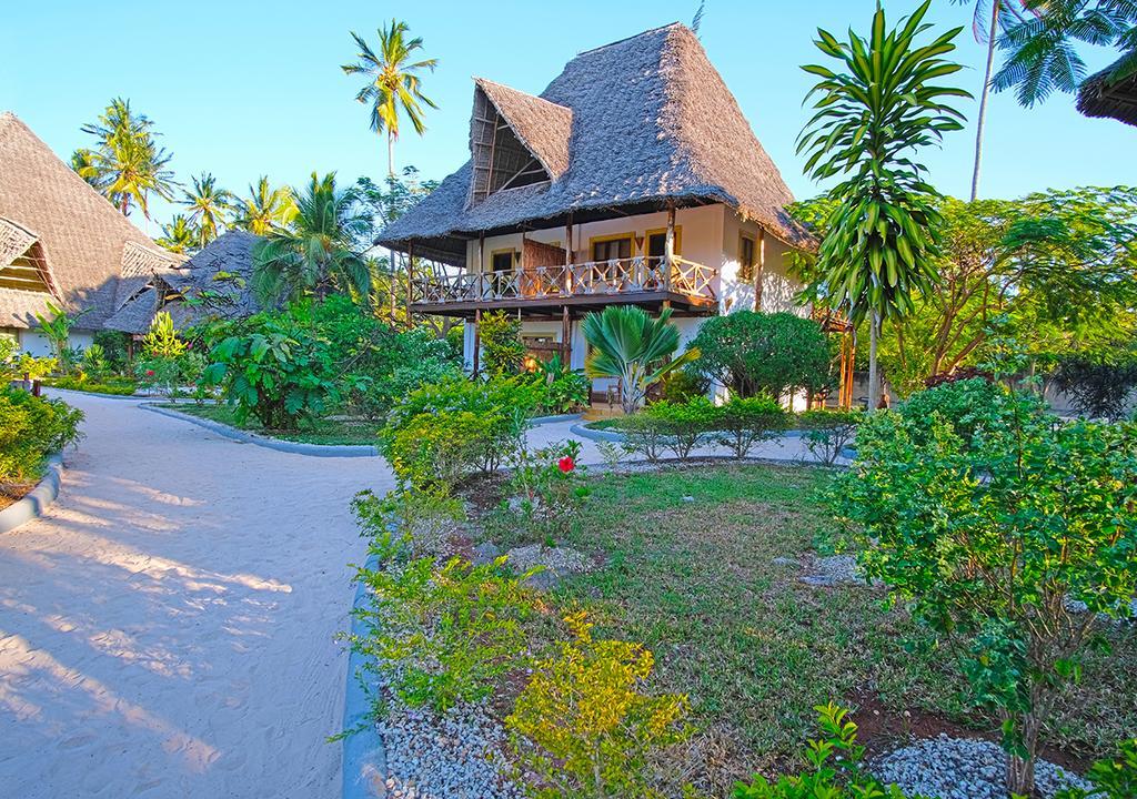 Pongwe Bay Resort Екстер'єр фото