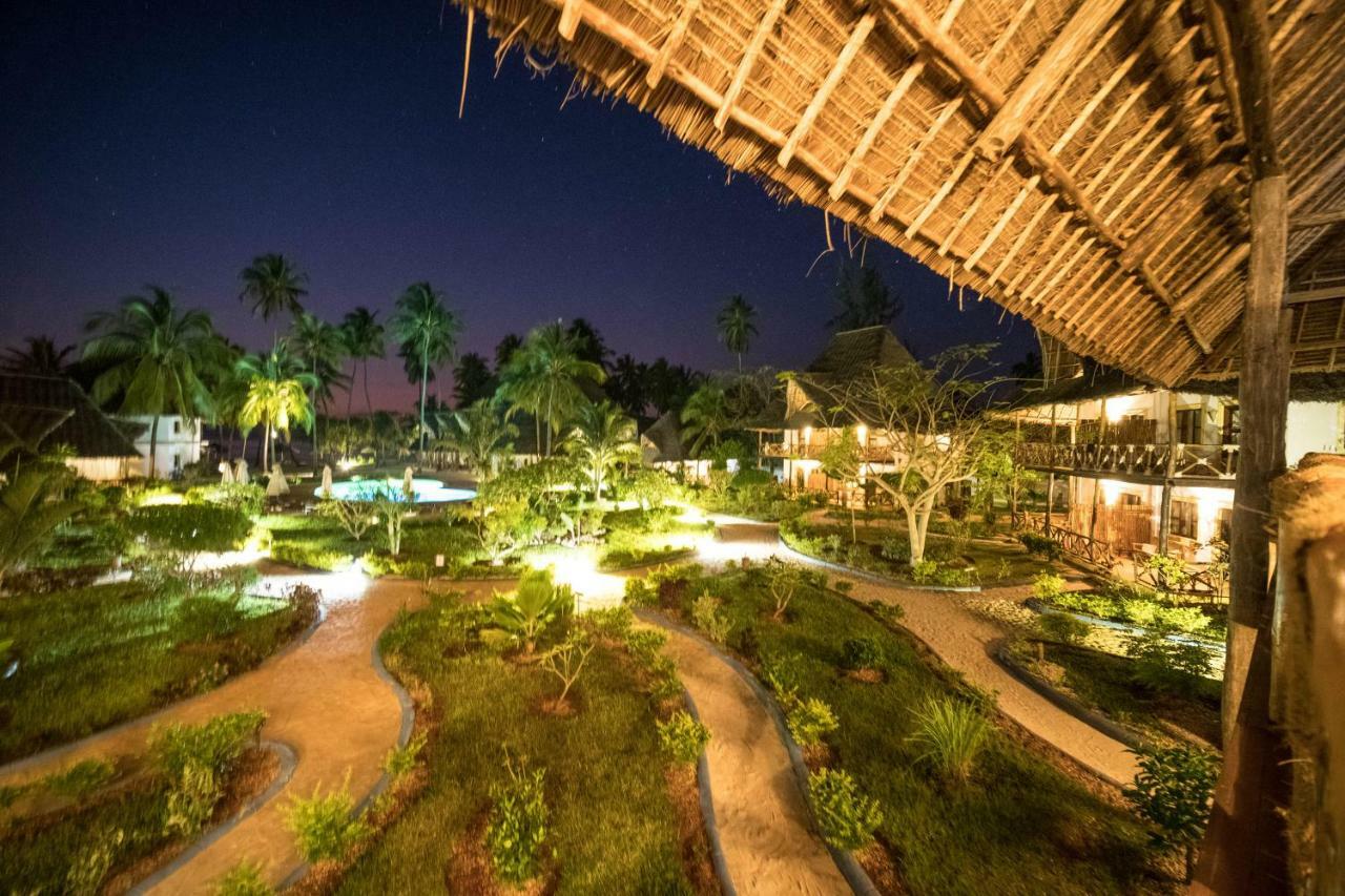 Pongwe Bay Resort Екстер'єр фото